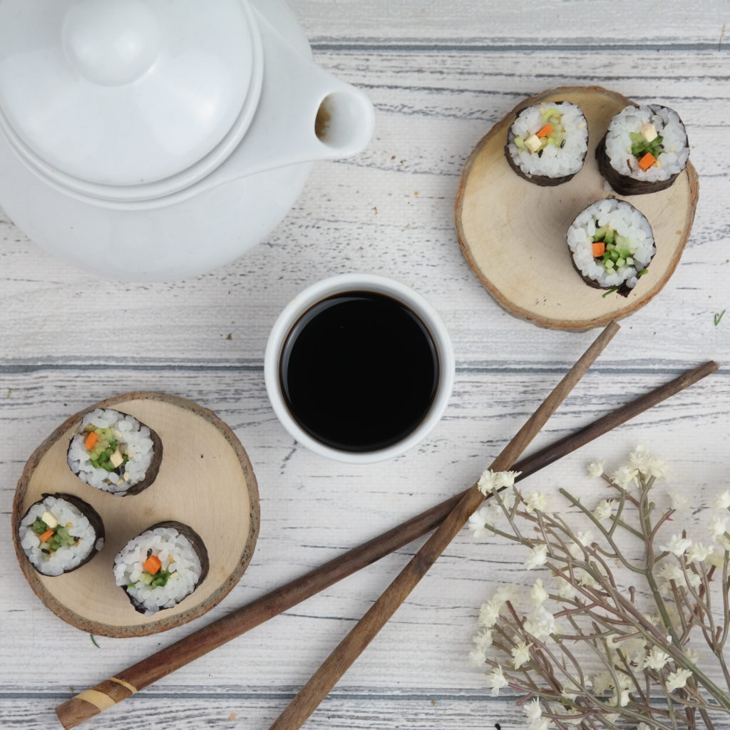 Sushi z ogórkiem i awokado